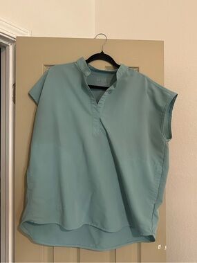 Figs Rafaela Oversized Scrub Top